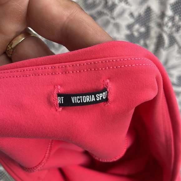 Victoria Sport Lightly Used. - Picture 5 of 6